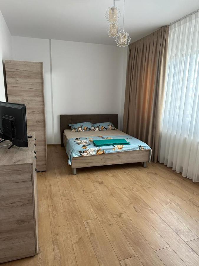 In Apart Hotel Бухарест Екстер'єр фото