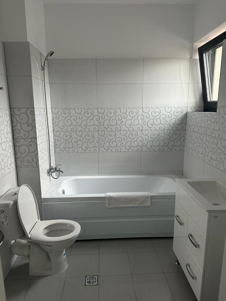 In Apart Hotel Бухарест Екстер'єр фото