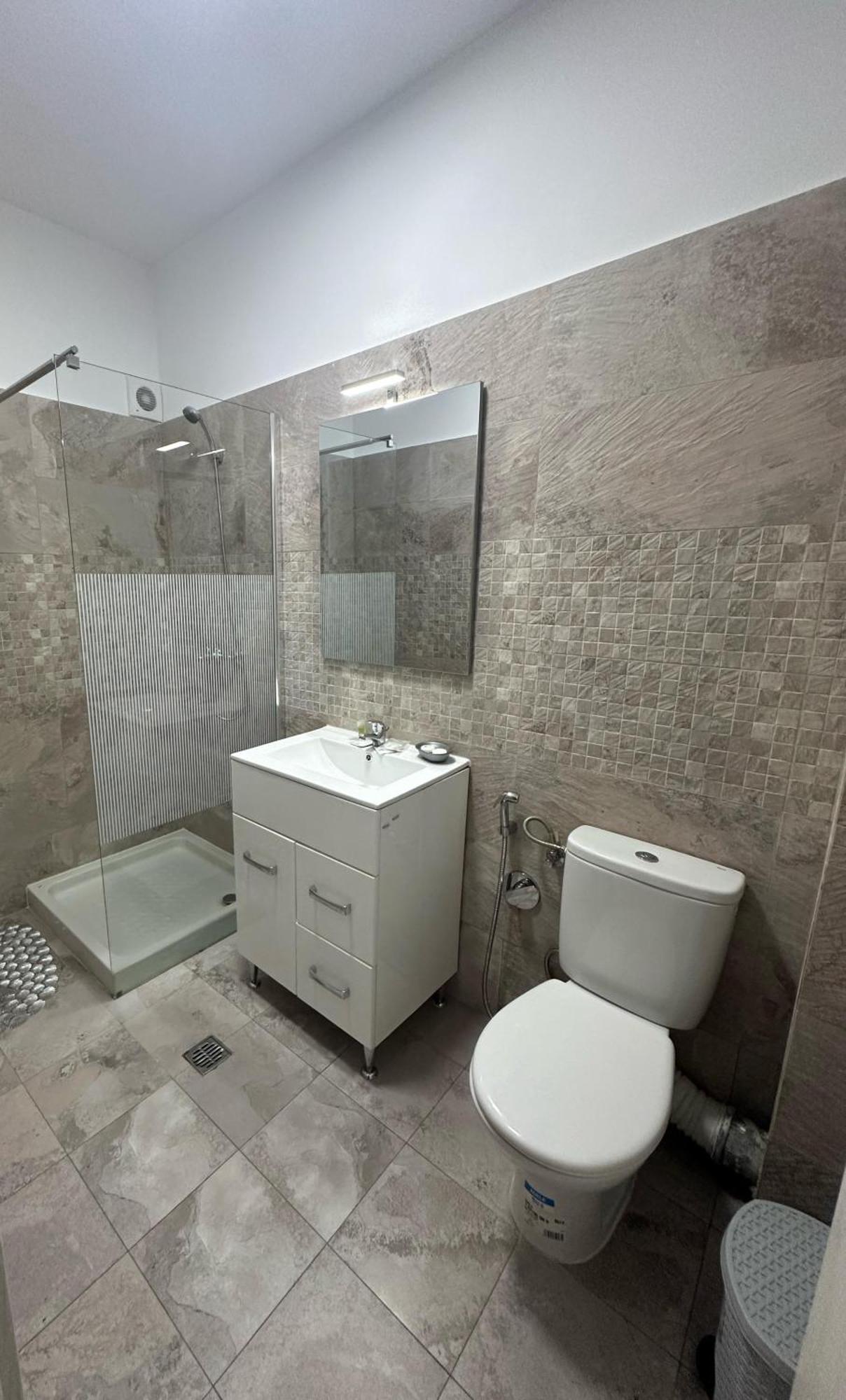 In Apart Hotel Бухарест Екстер'єр фото