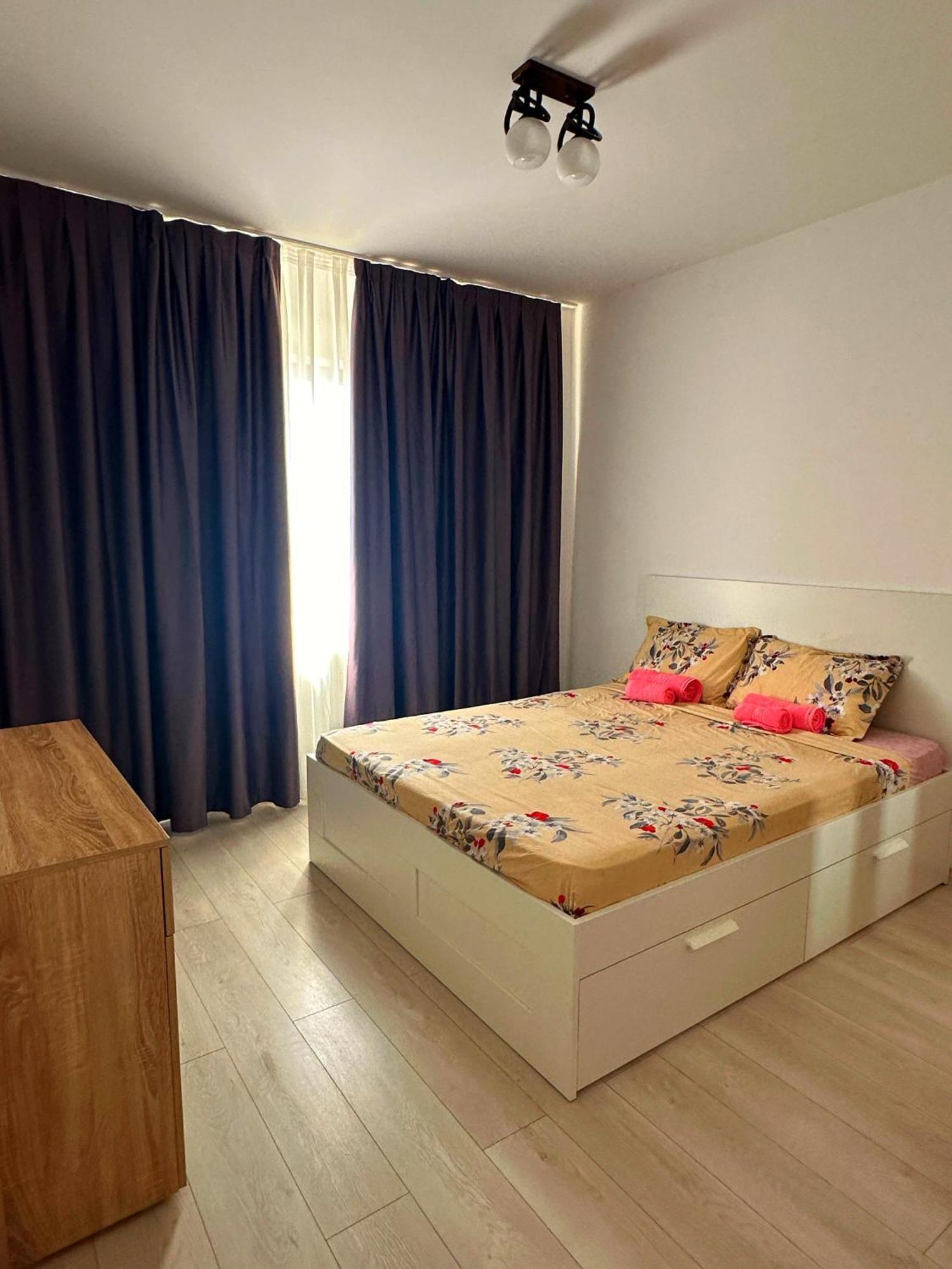 In Apart Hotel Бухарест Екстер'єр фото