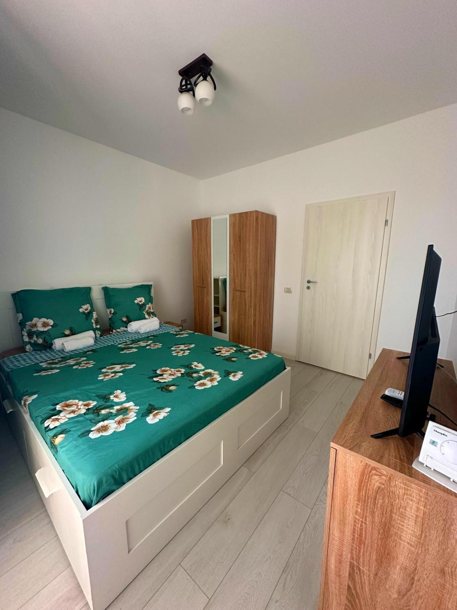 In Apart Hotel Бухарест Екстер'єр фото